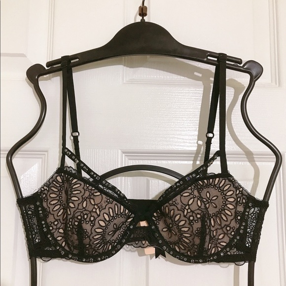 💖Victoria Secret Black Label Designer Bra